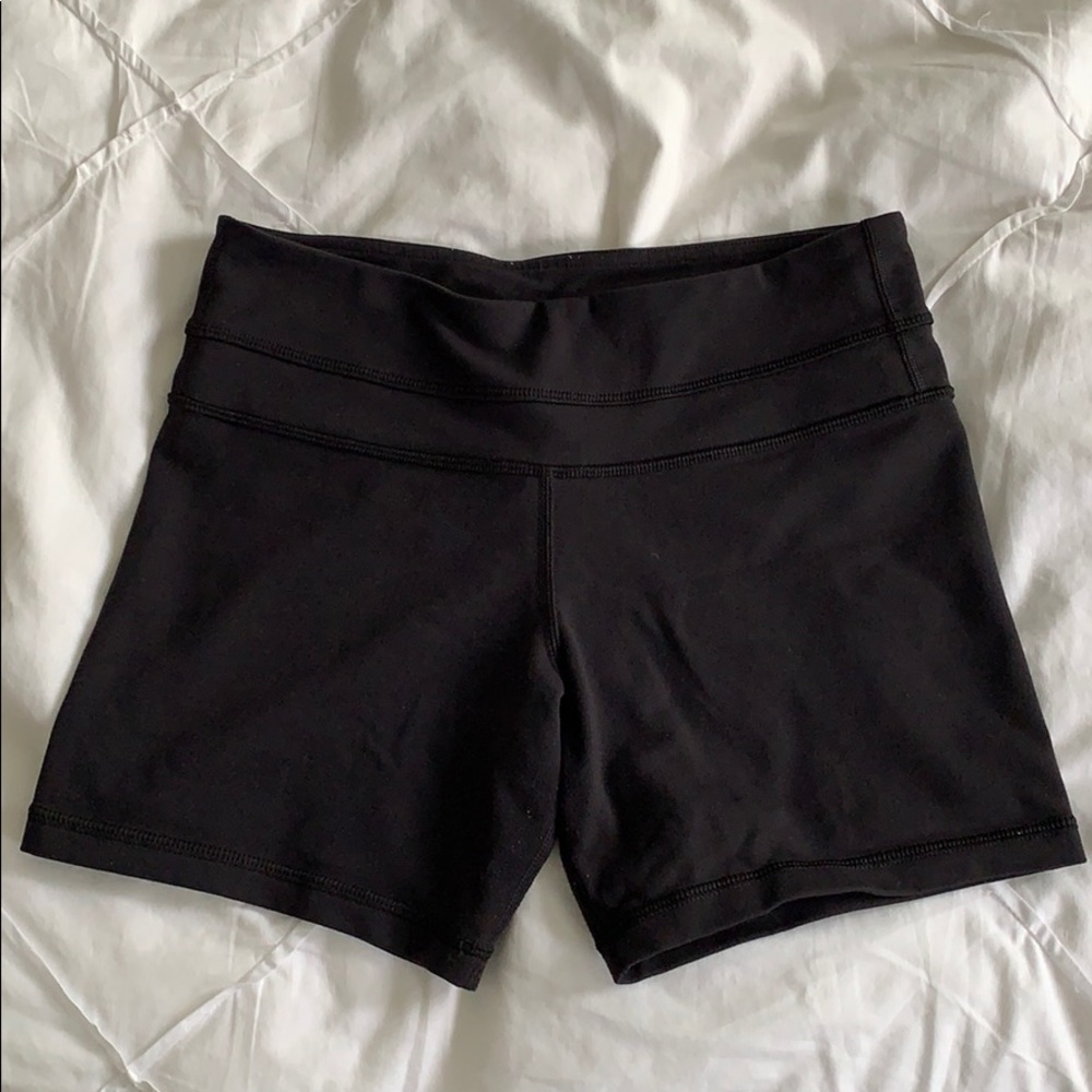 Lululemon Groove Short